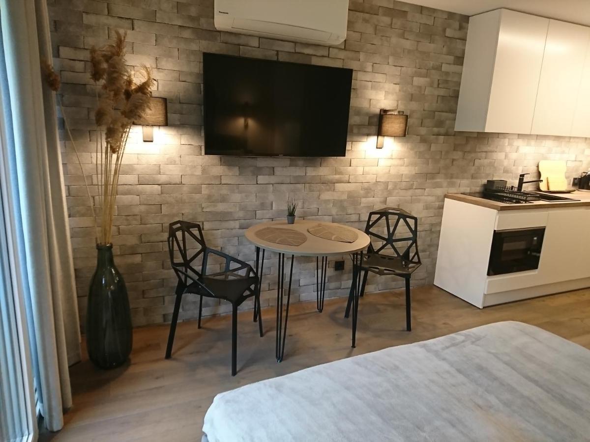 شقة Kalno Studijos Juodkrantė المظهر الخارجي الصورة